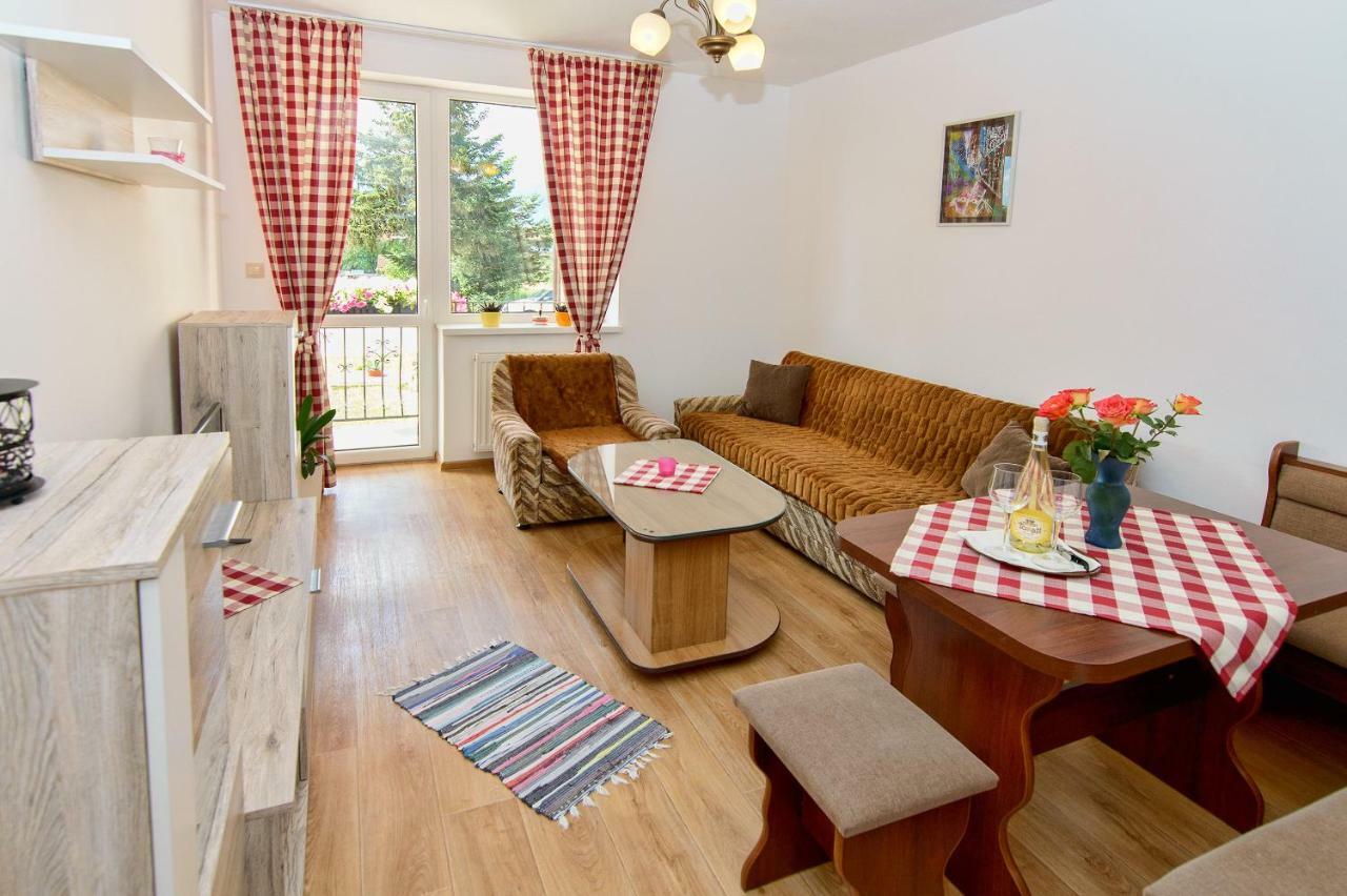 Privát Slavkov Hotel Kisszalók Kültér fotó